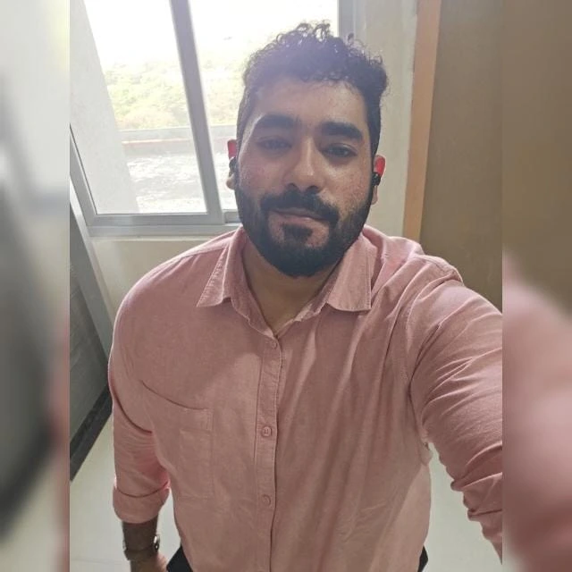 Chirag Panikar, CEO of Hype Marketer